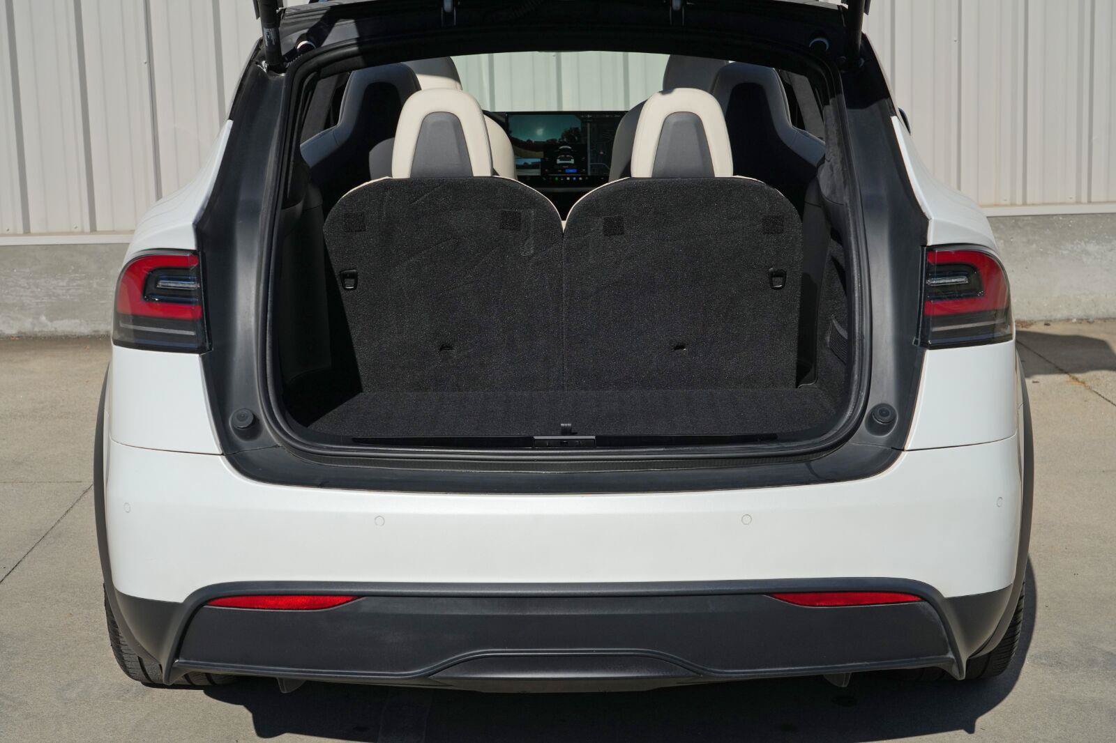 Used 2022 Tesla Model X AWD/4WD image 10