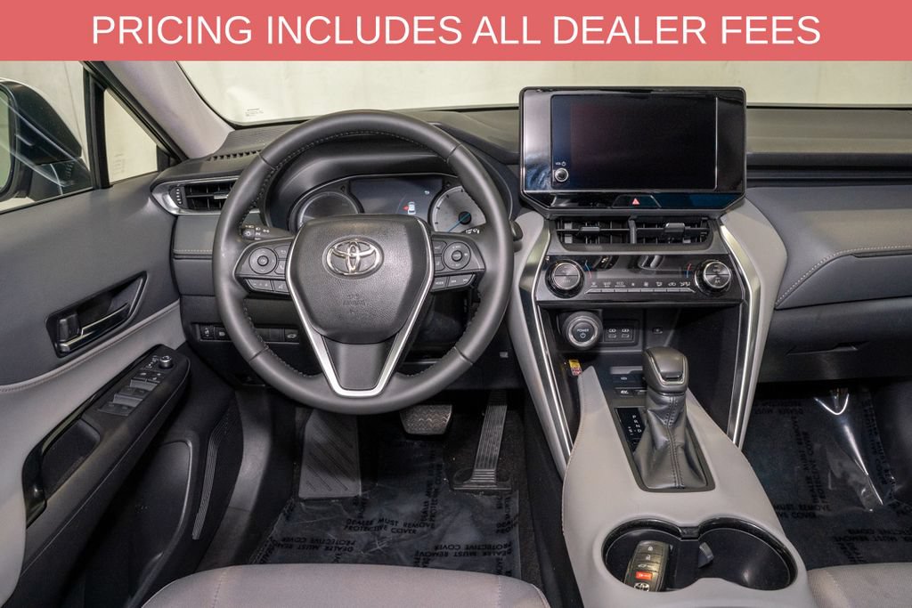 Certified 2024 Toyota Venza LE AWD/4WD image 7