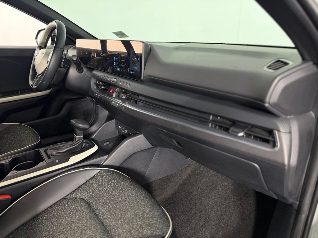 Used 2025 Kia K4 GT-Line FWD image 34