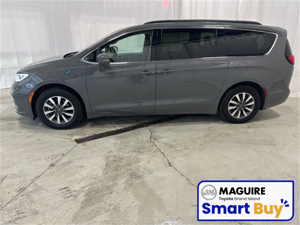 Used 2022 Chrysler Pacifica Touring-L image 29