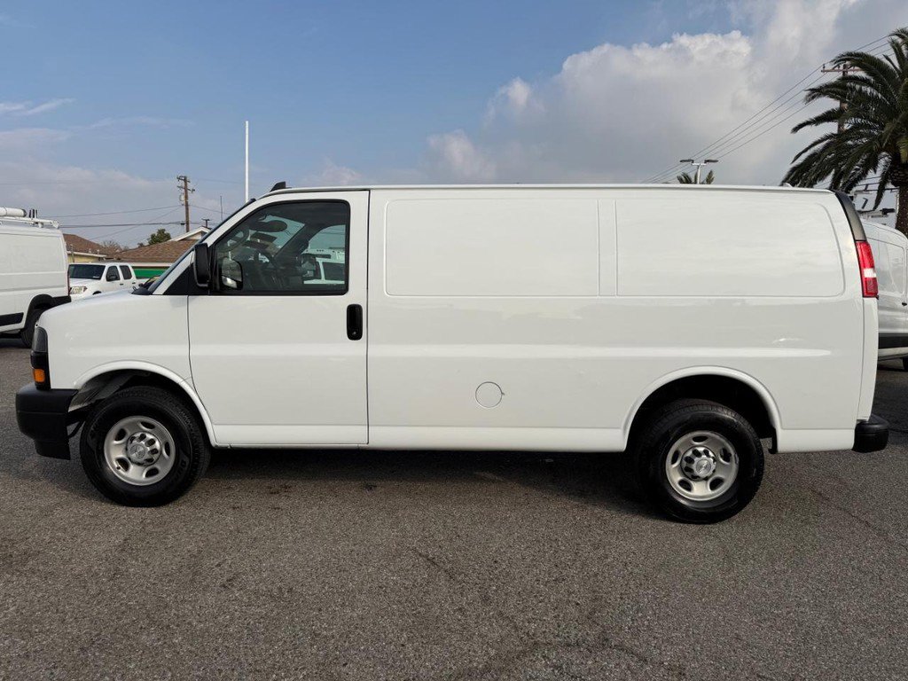 Used 2019 Chevrolet Express 2500 image 10