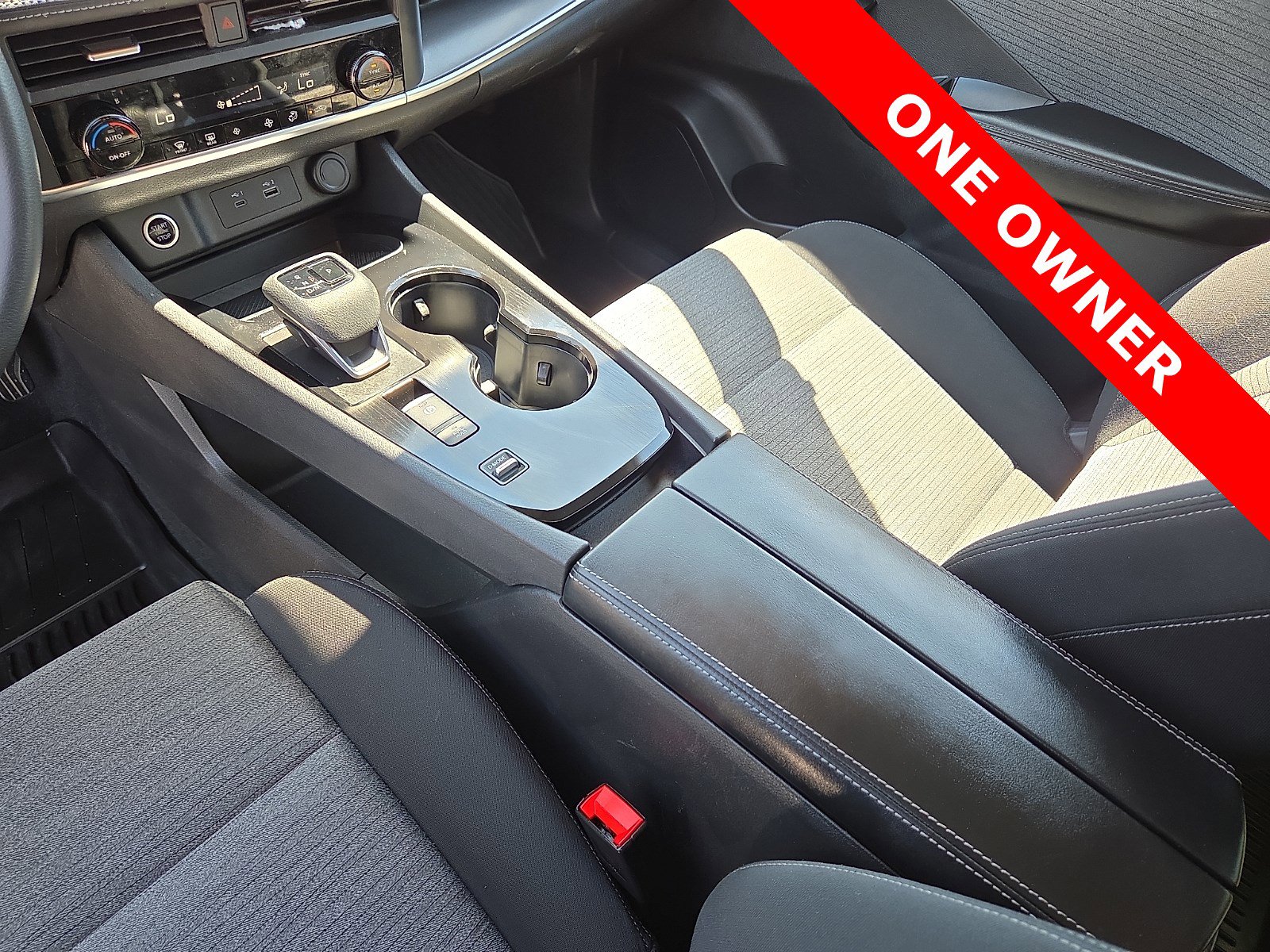 Used 2023 Nissan Rogue SV FWD image 25