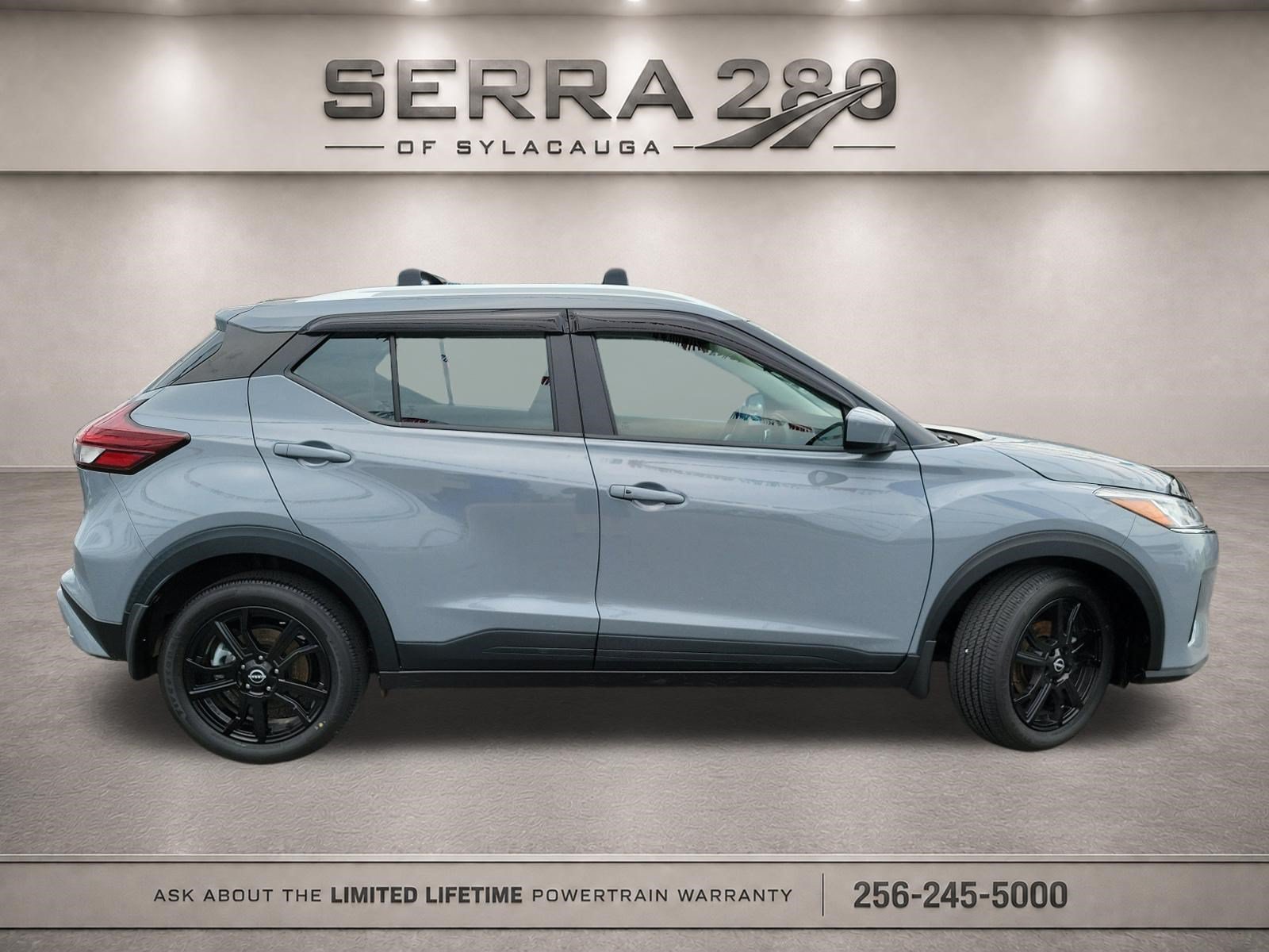 Used 2024 Nissan Kicks SV w/ Interior Electronics Package FWD image 4
