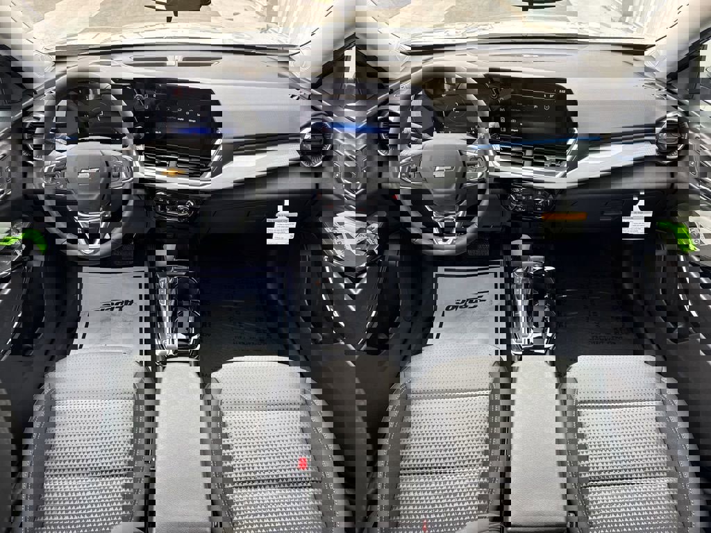 New 2026 Chevrolet Trax LT w/ Driver Confidence Package image 12