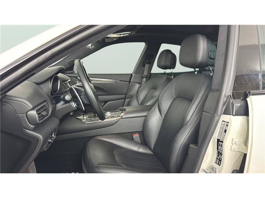 Used 2019 Maserati Levante S AWD/4WD image 11
