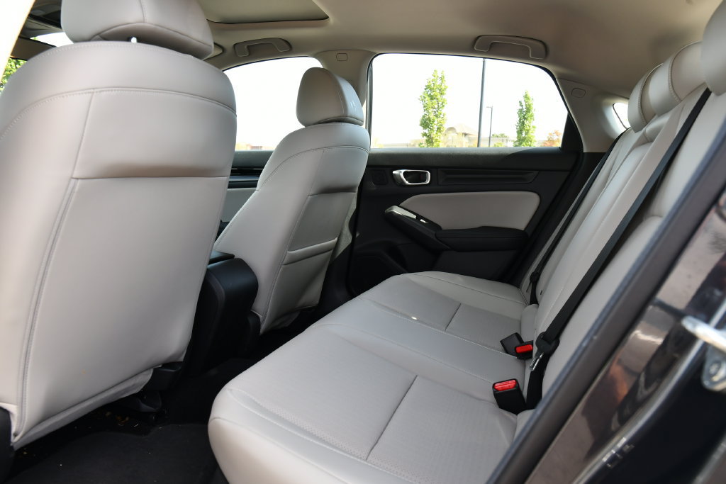 Used 2024 Honda Civic EX-L image 17