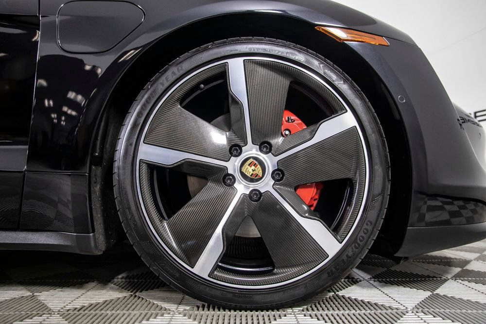 Used 2023 Porsche Taycan 4S AWD/4WD image 36