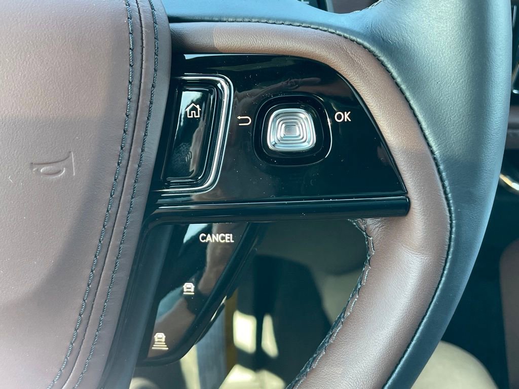 New 2026 Lincoln Aviator Reserve image 7