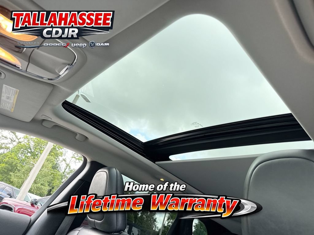 Used 2021 Jeep Cherokee Trailhawk w/ Sun, Sound & Nav Group AWD/4WD image 17