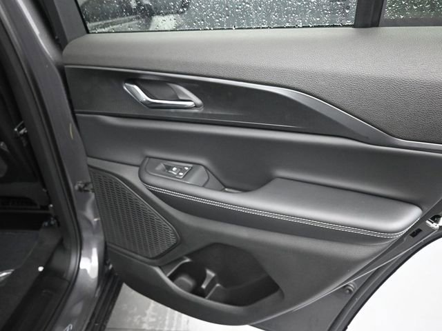 New 2025 Jeep Grand Cherokee Laredo X w/ Luxury Tech Group I image 18