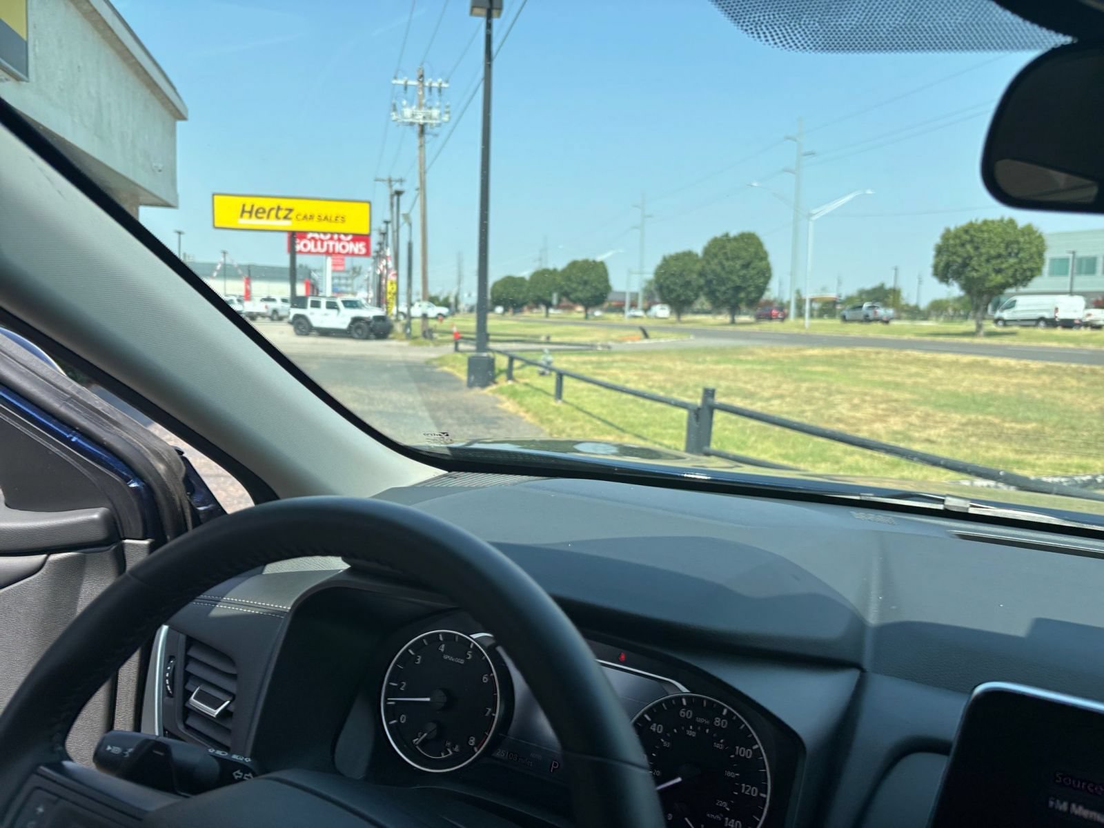 Used 2026 Nissan Rogue SV AWD/4WD image 36