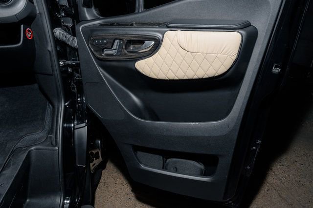 Used 2021 Mercedes-Benz Sprinter 3500 image 39