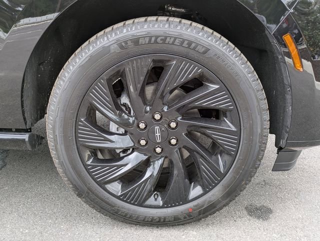 New 2026 Lincoln Navigator L Black Label AWD/4WD image 11