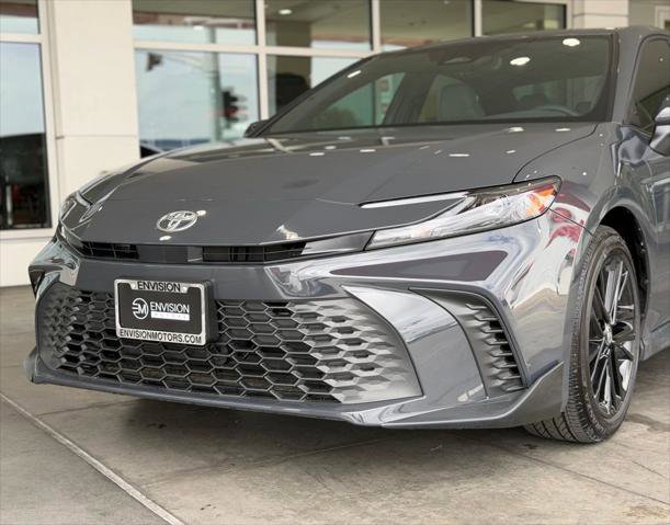 Certified 2026 Toyota Camry SE w/ Convenience Package FWD image 3