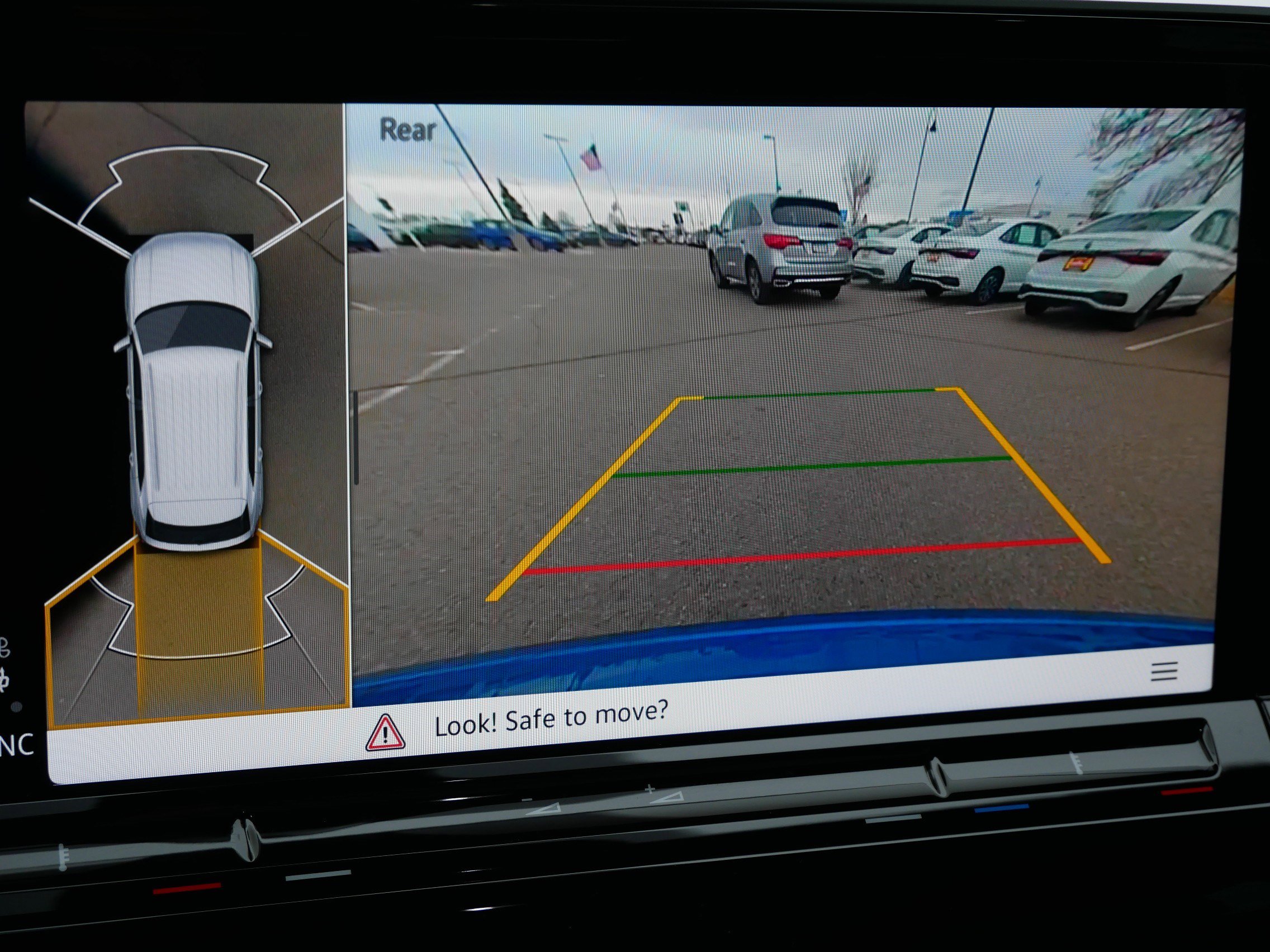 Certified 2024 Volkswagen Atlas Cross Sport SEL Premium R-Line image 32