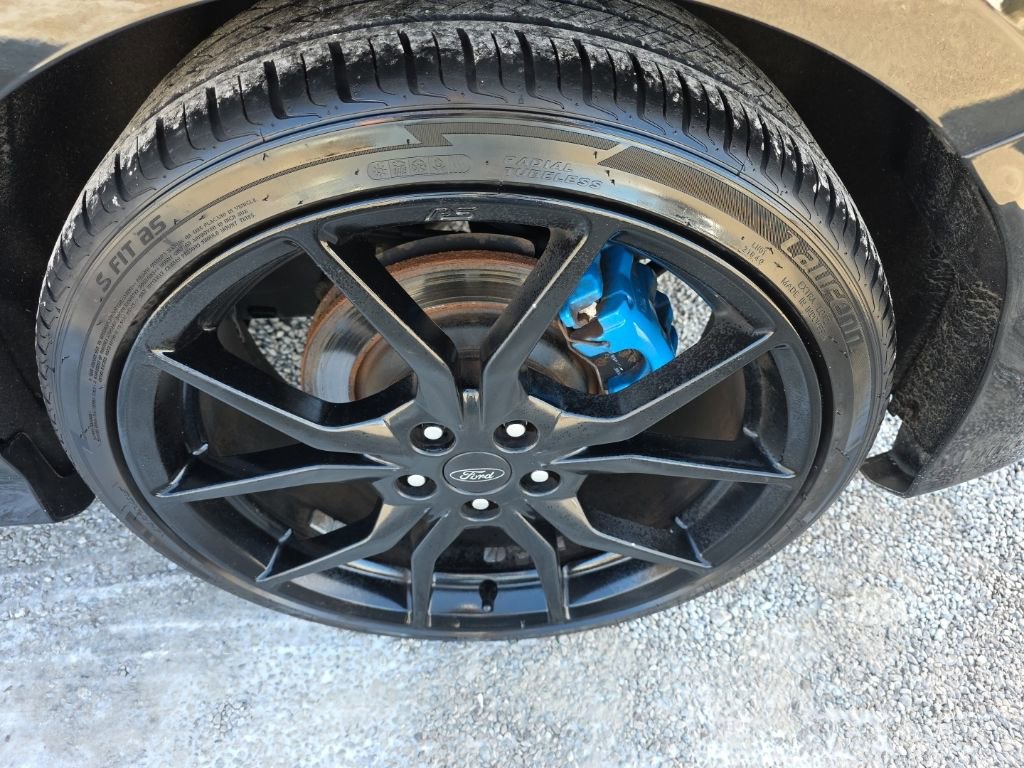 Used 2017 Ford Focus RS image 29