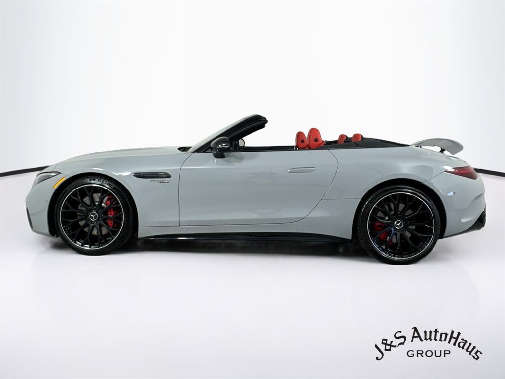 Used 2022 Mercedes-Benz SL 55 AMG 4MATIC w/ Driver Assistance Package image 4