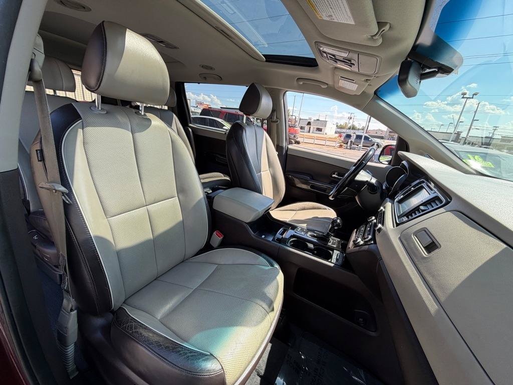 Used 2016 Kia Sedona SX Limited FWD image 14