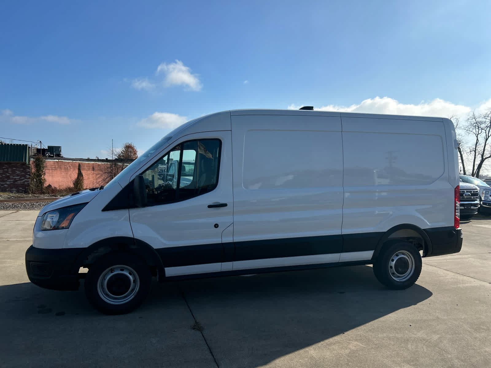 New 2026 Ford Transit 250 148 Medium Roof w/ Load Area Protection Package RWD image 5