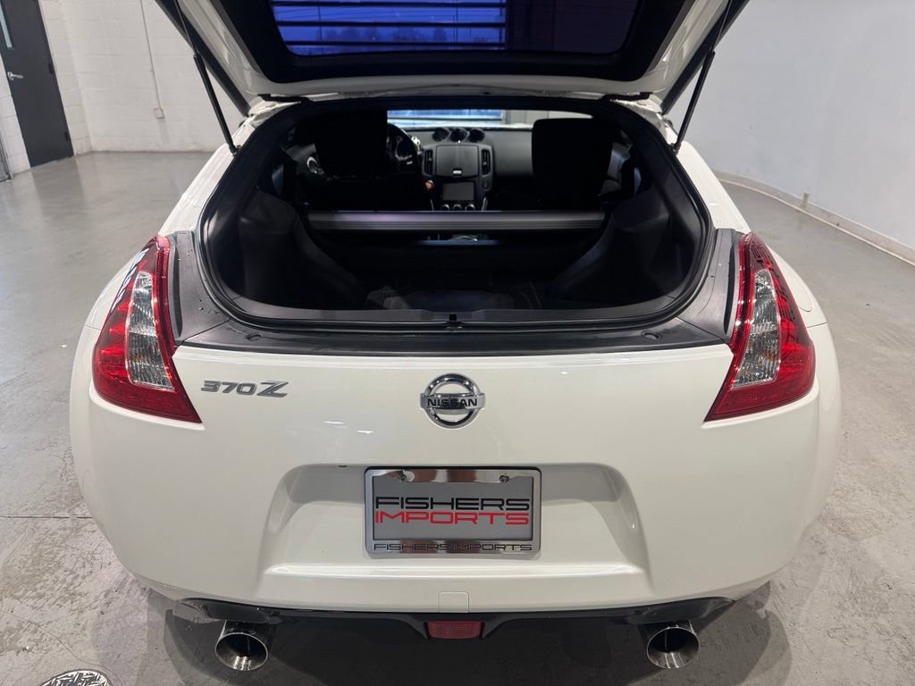 Used 2020 Nissan 370Z Coupe RWD image 23