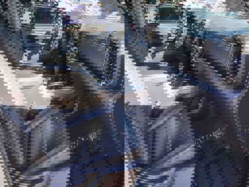 Used 2022 GMC Sierra 1500 Elevation w/ Elevation Premium Package image 15