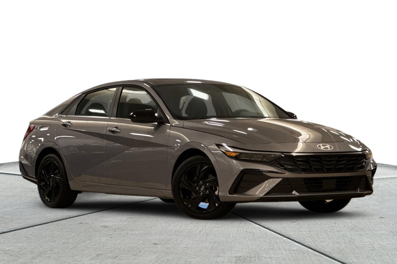 New 2026 Hyundai Elantra SEL Sport Premium FWD image 2