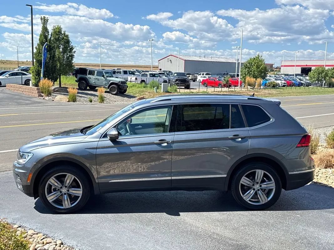 Used 2021 Volkswagen Tiguan SEL AWD/4WD image 36