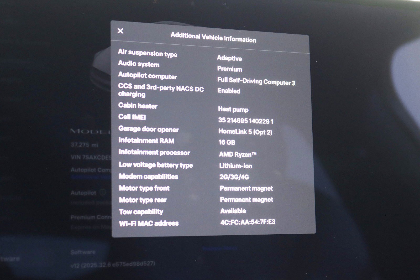 Used 2022 Tesla Model X image 27