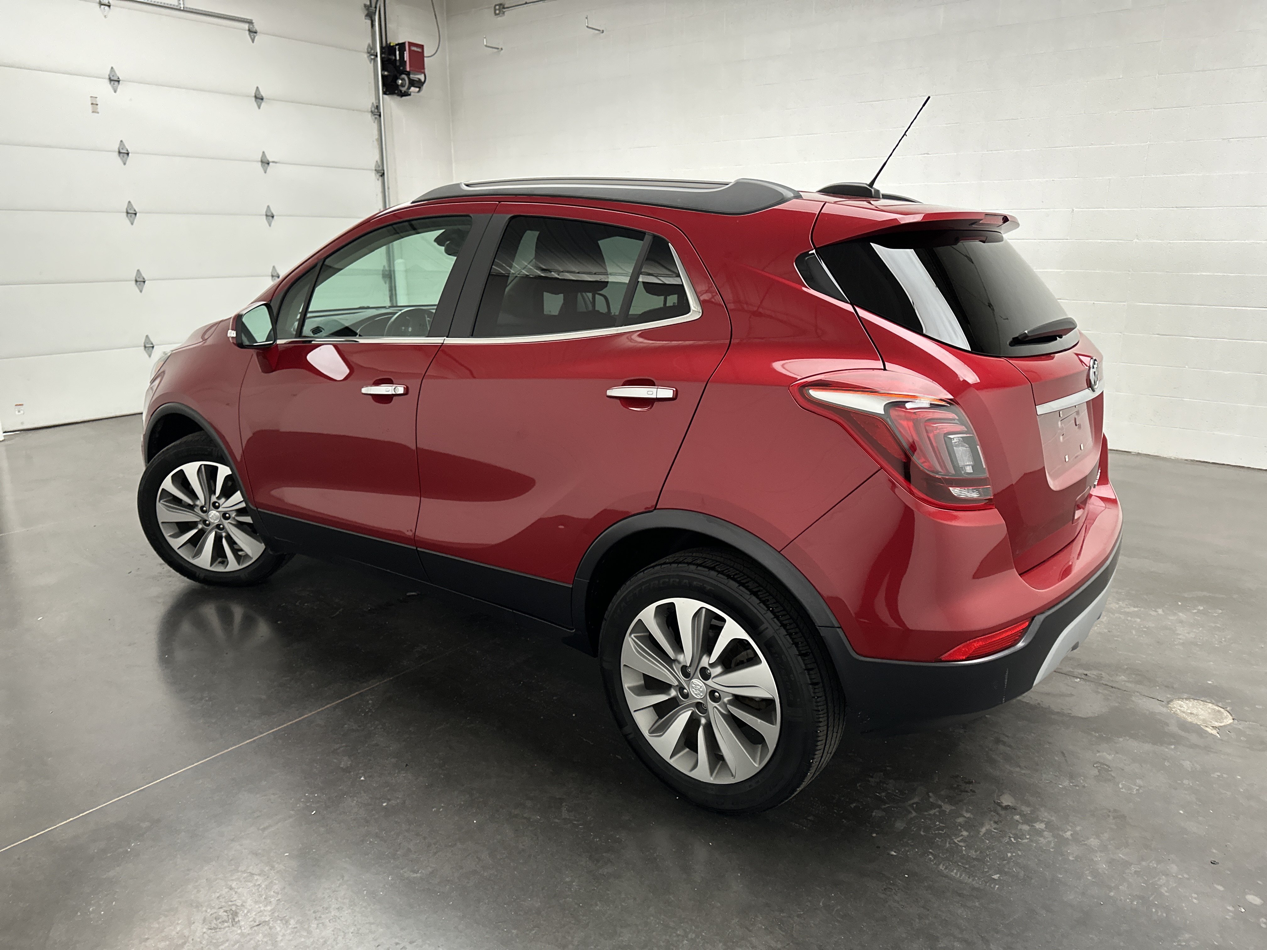 Used 2019 Buick Encore Preferred AWD/4WD image 6