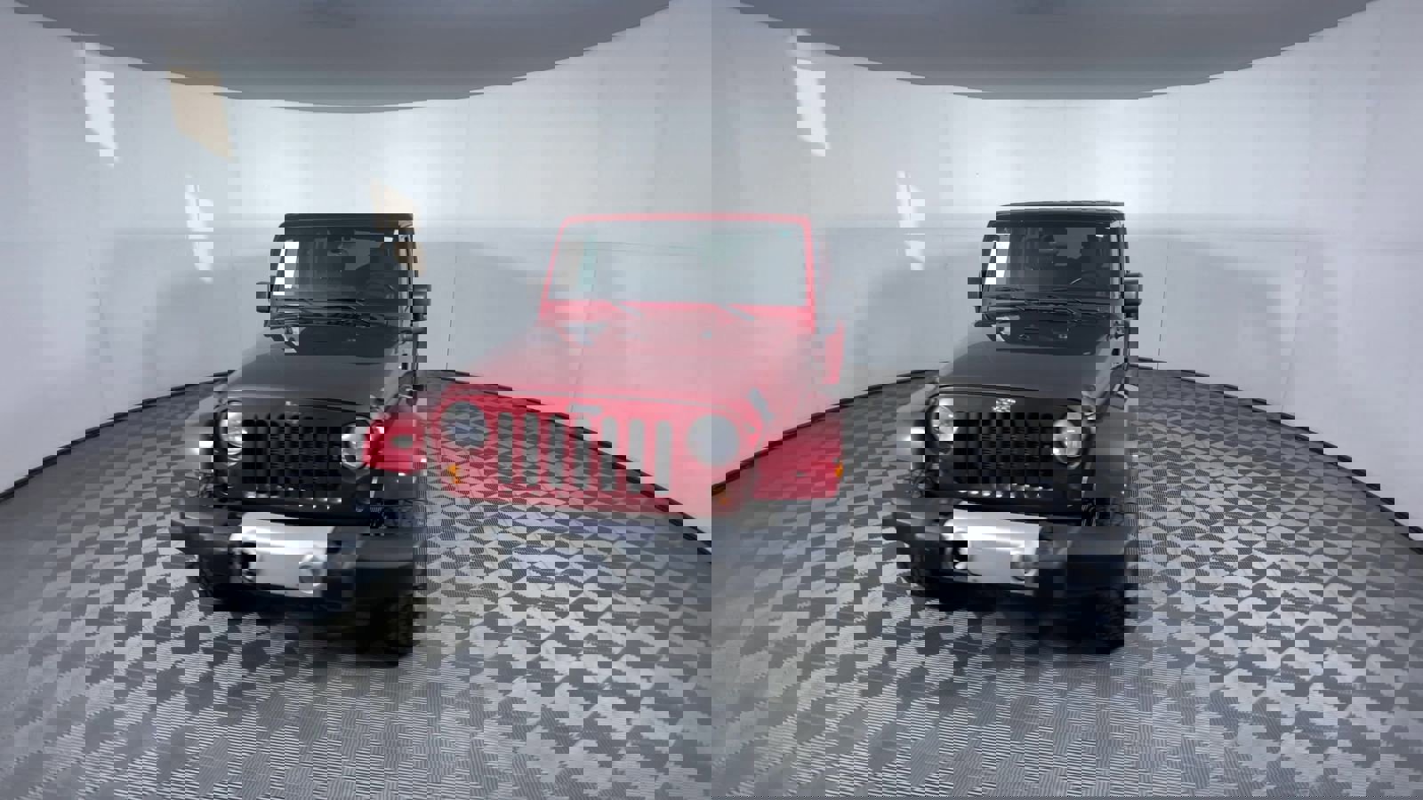 Used 2012 Jeep Wrangler Unlimited Sahara w/ Connectivity Group image 3