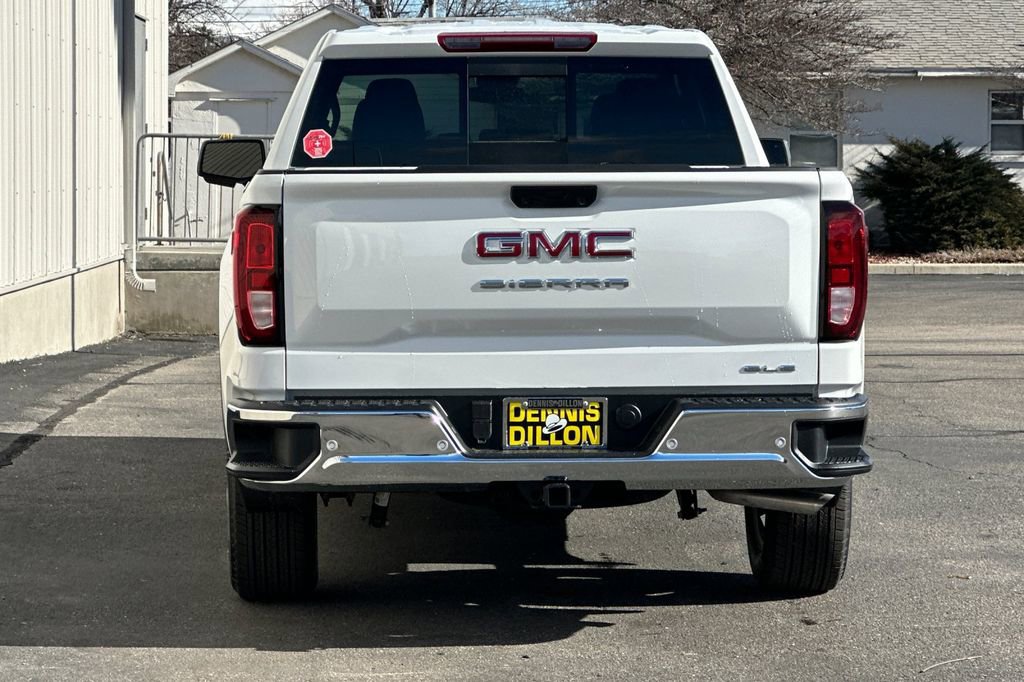 Used 2025 GMC Sierra 1500 SLE w/ Preferred Package AWD/4WD image 5