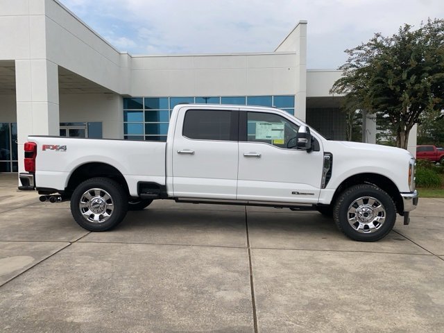 New 2026 Ford F250 Lariat w/ Lariat Ultimate Package image 2