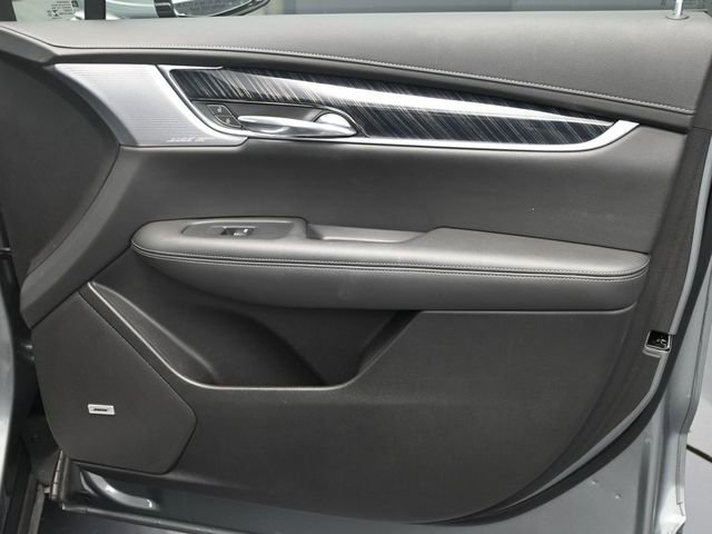 Used 2023 Cadillac XT6 Premium Luxury image 37