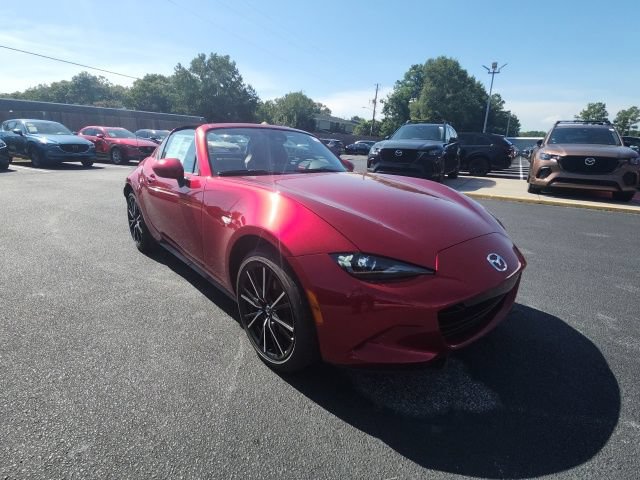 New 2026 MAZDA MX-5 Miata RF Grand Touring RWD image 2