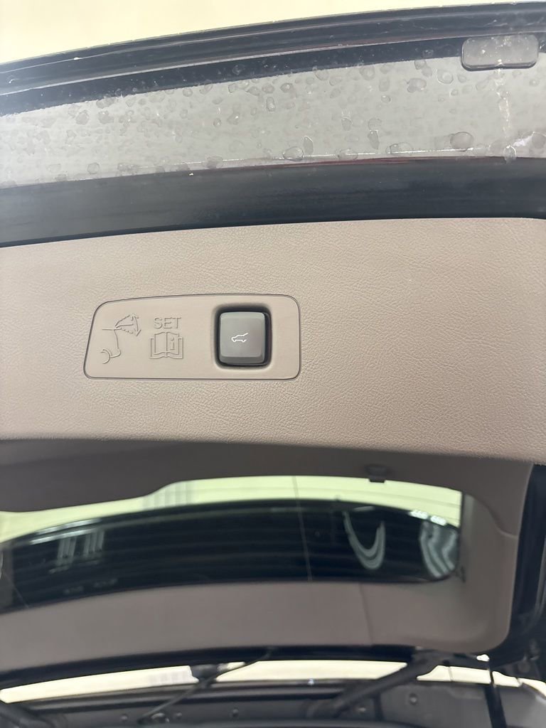 Used 2020 Lincoln Corsair Reserve w/ Equipment Group 201A image 27