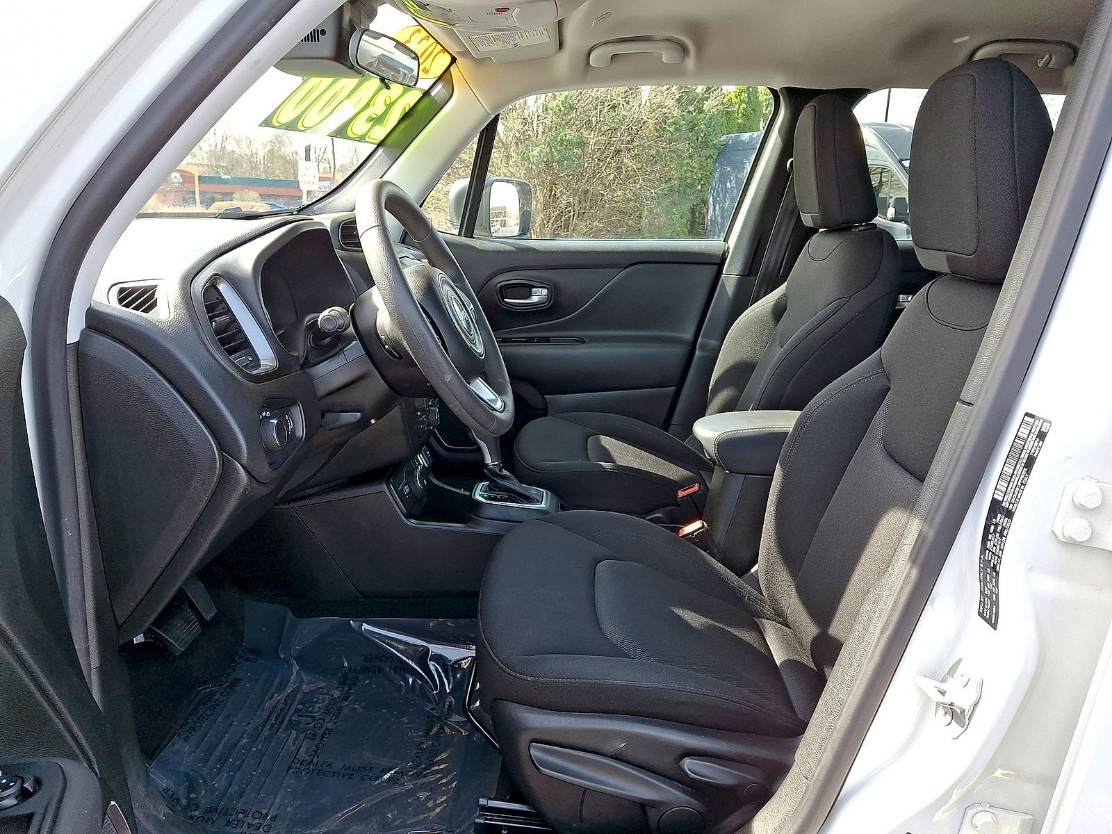 Used 2023 Jeep Renegade Latitude AWD/4WD image 11