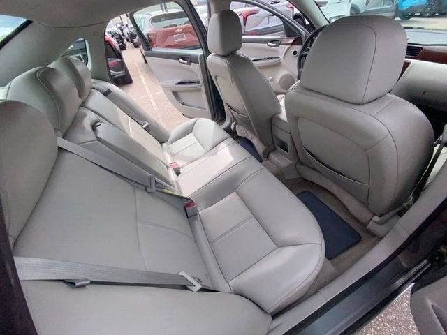 Used 2008 Chevrolet Impala LT FWD image 24