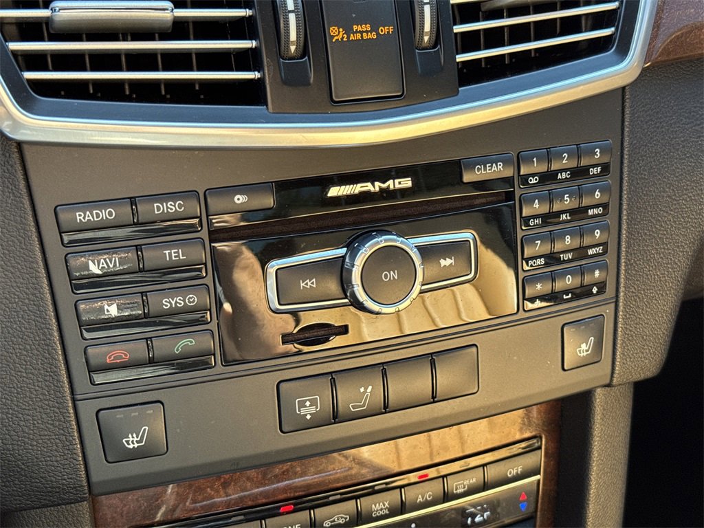 Used 2013 Mercedes-Benz E 350 4MATIC Sedan image 23