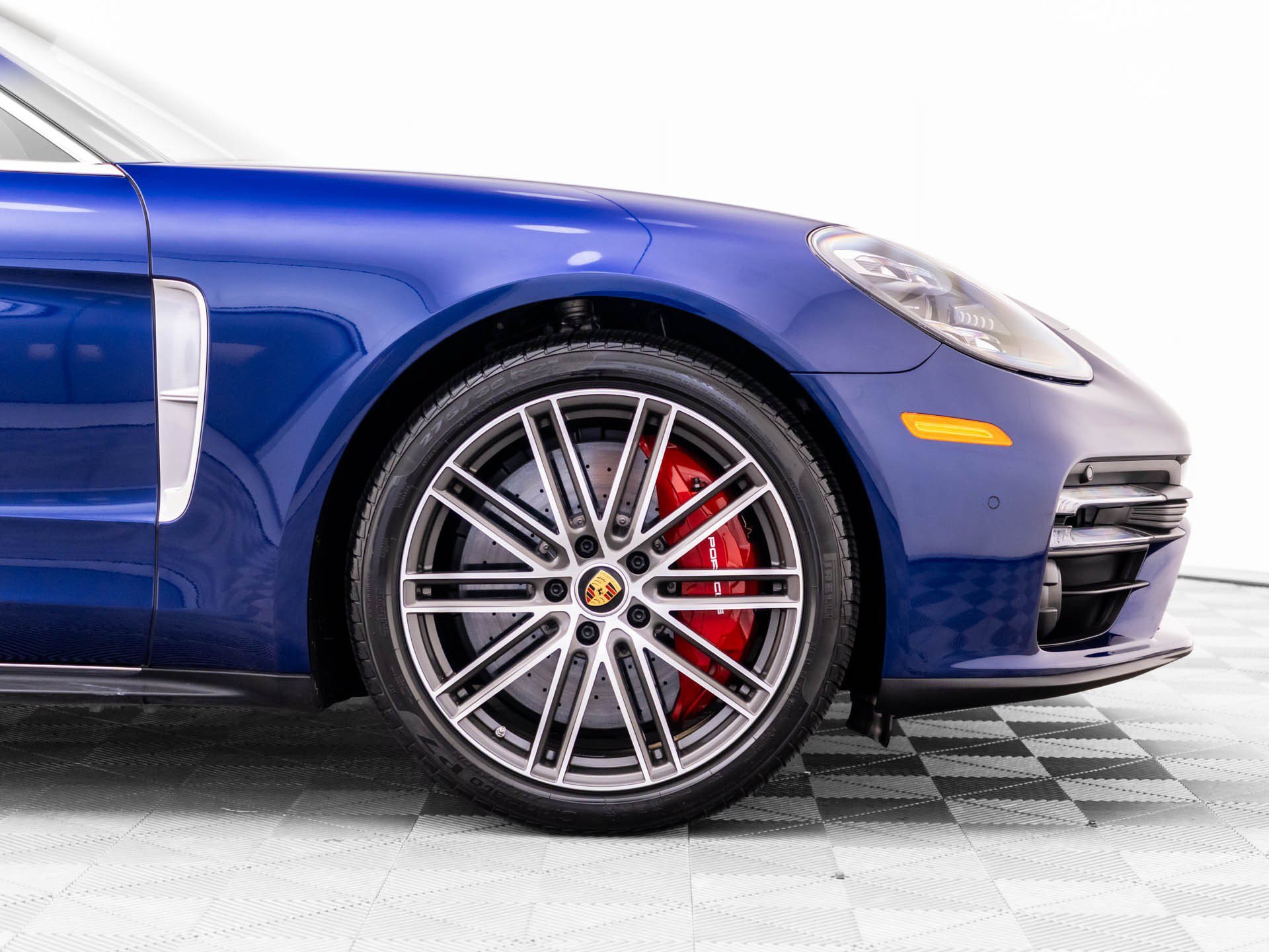 Used 2023 Porsche Panamera Turbo S Executive AWD/4WD image 34