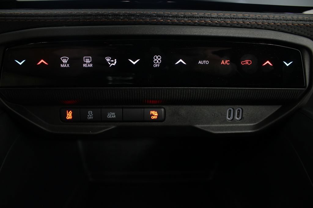 New 2026 Jeep Cherokee Limited AWD/4WD image 6