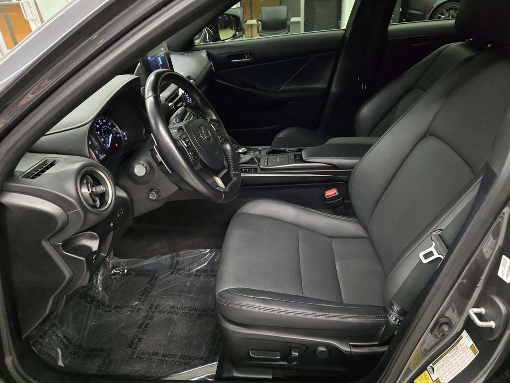 Used 2022 Lexus IS 300 w/ Premium Package image 16