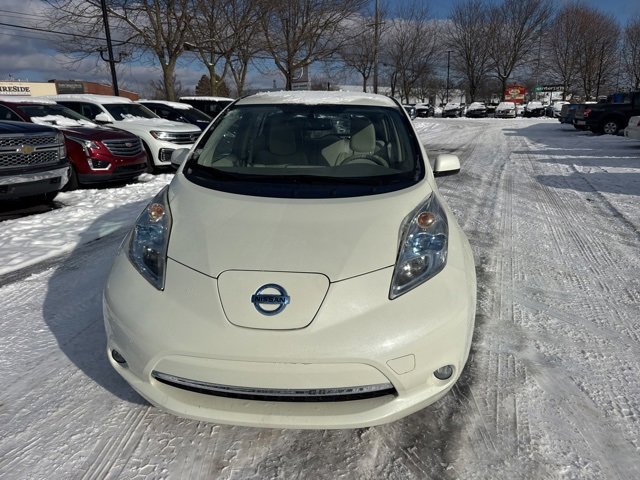 Used 2011 Nissan Leaf SL image 2