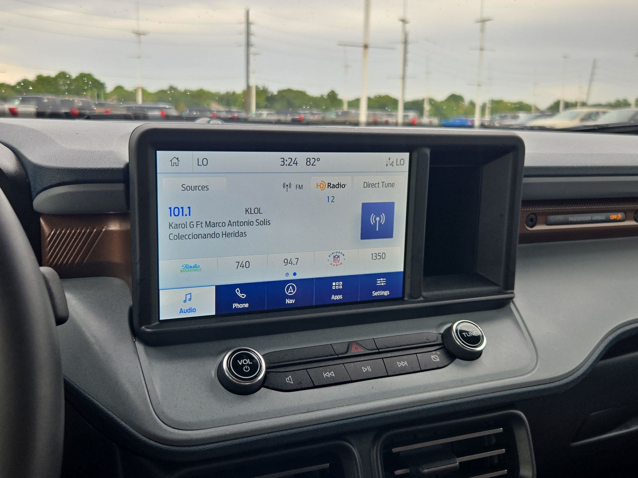 Used 2024 Ford Maverick Lariat FWD image 23