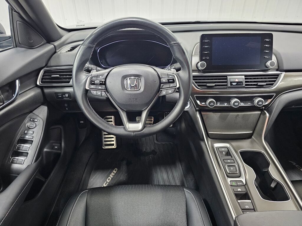 Used 2022 Honda Accord Sport image 4