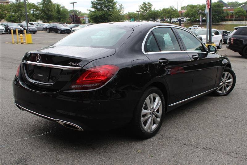 Used 2019 Mercedes-Benz C 300 4MATIC Sedan image 5
