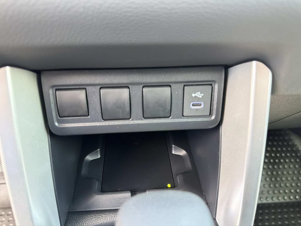 Used 2024 Toyota Corolla Cross LE FWD image 36