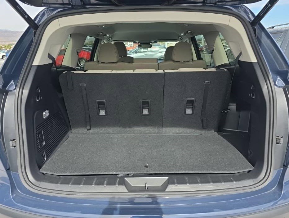 Used 2023 Subaru Ascent Premium w/ Convenience Package image 20