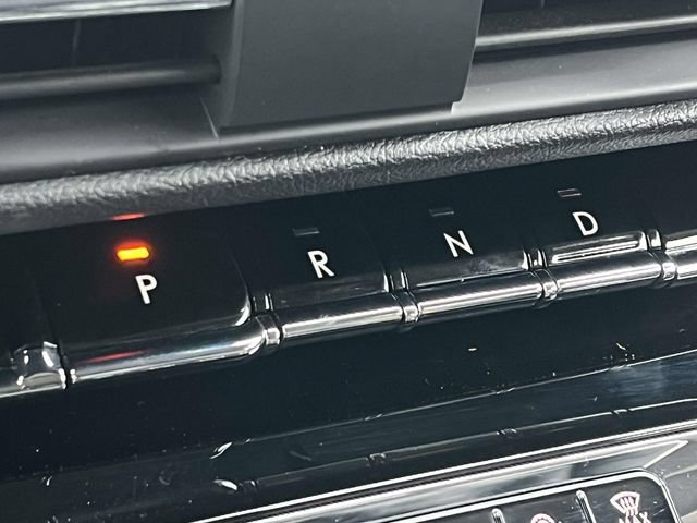 Used 2025 Lincoln Corsair FWD image 29