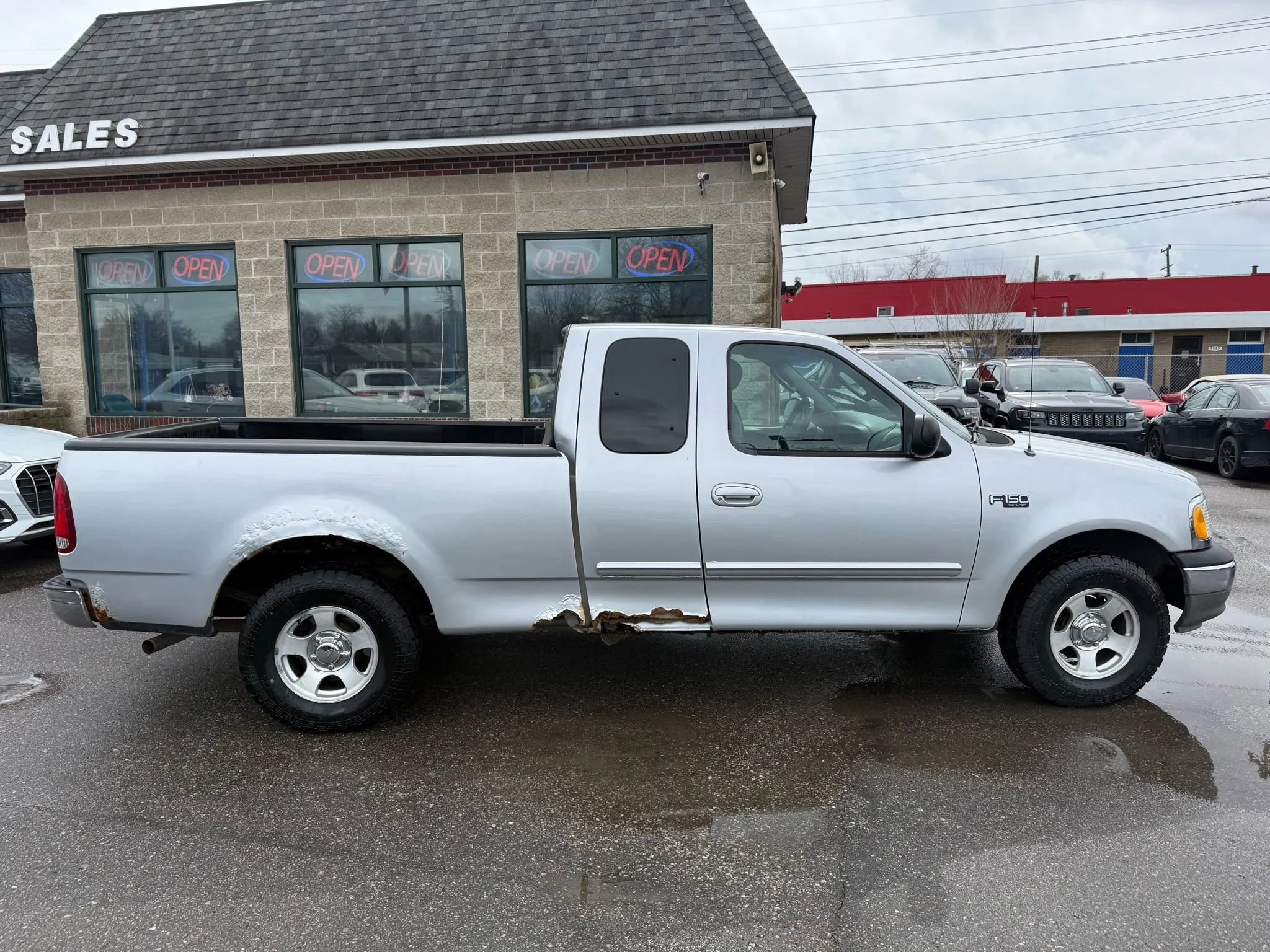 Used 2003 Ford F150 XL image 4
