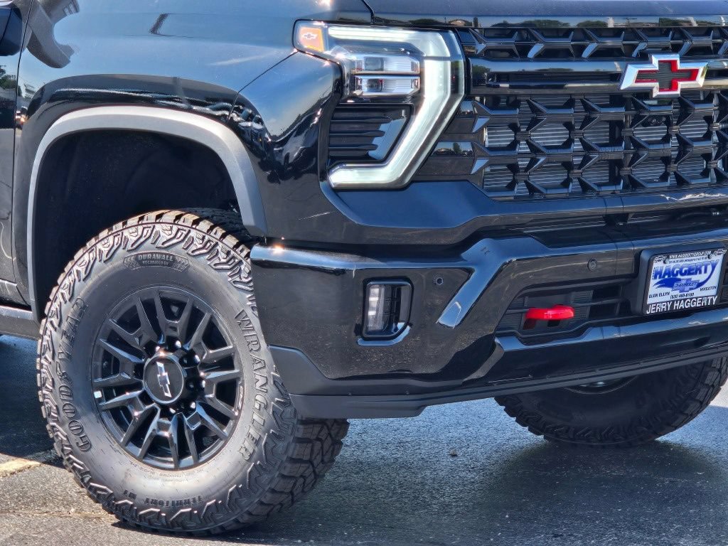 New 2026 Chevrolet Silverado 2500 ZR2 AWD/4WD image 2